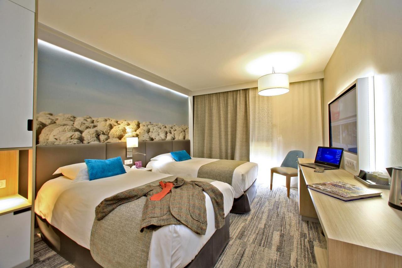 Mercure Castres L'Occitan Esterno foto