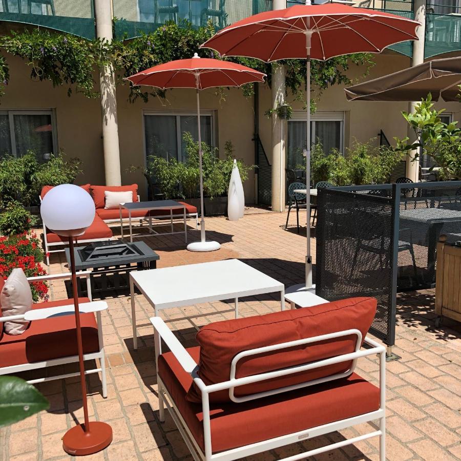 Mercure Castres L'Occitan Esterno foto