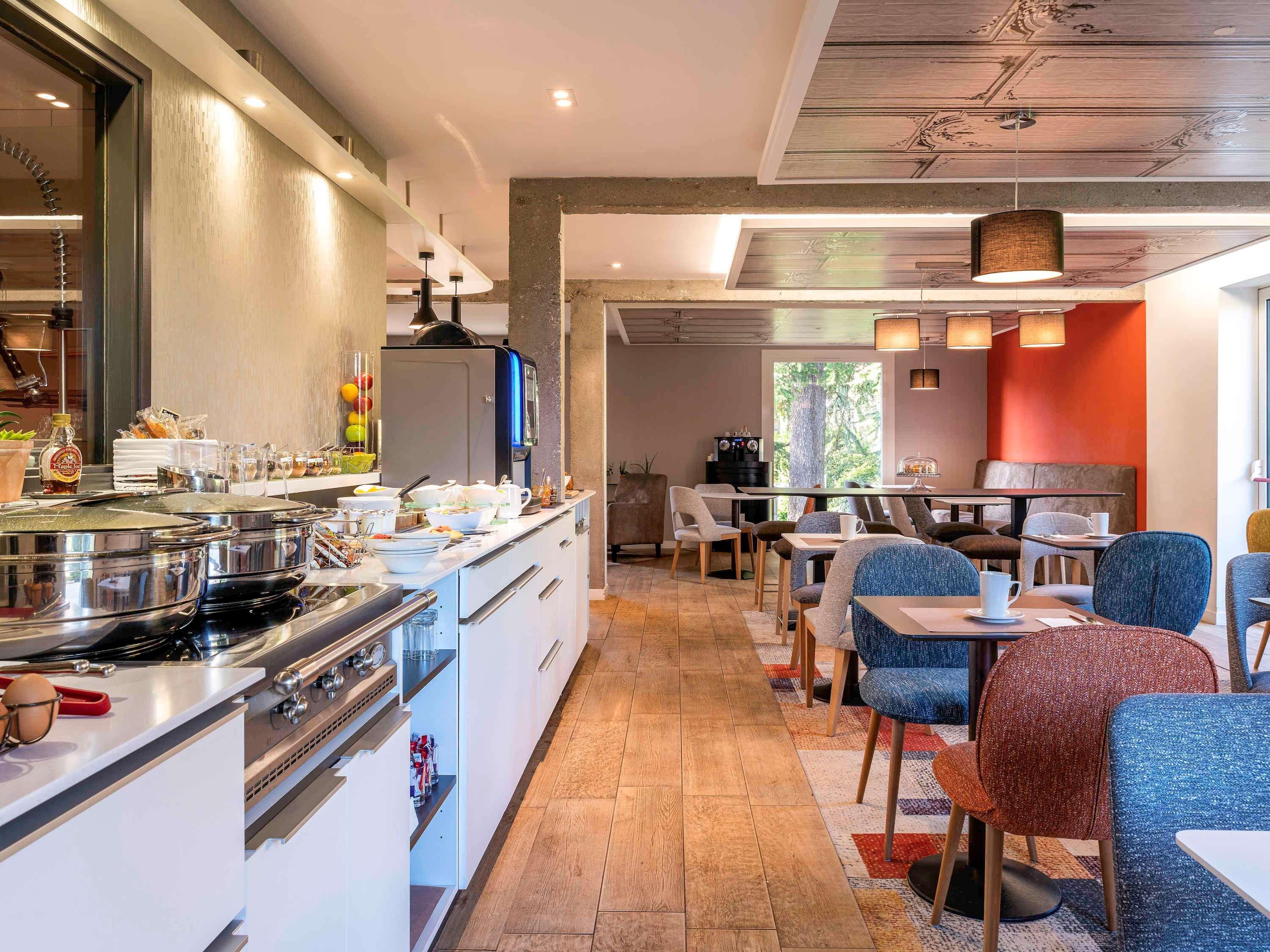 Mercure Castres L'Occitan Esterno foto