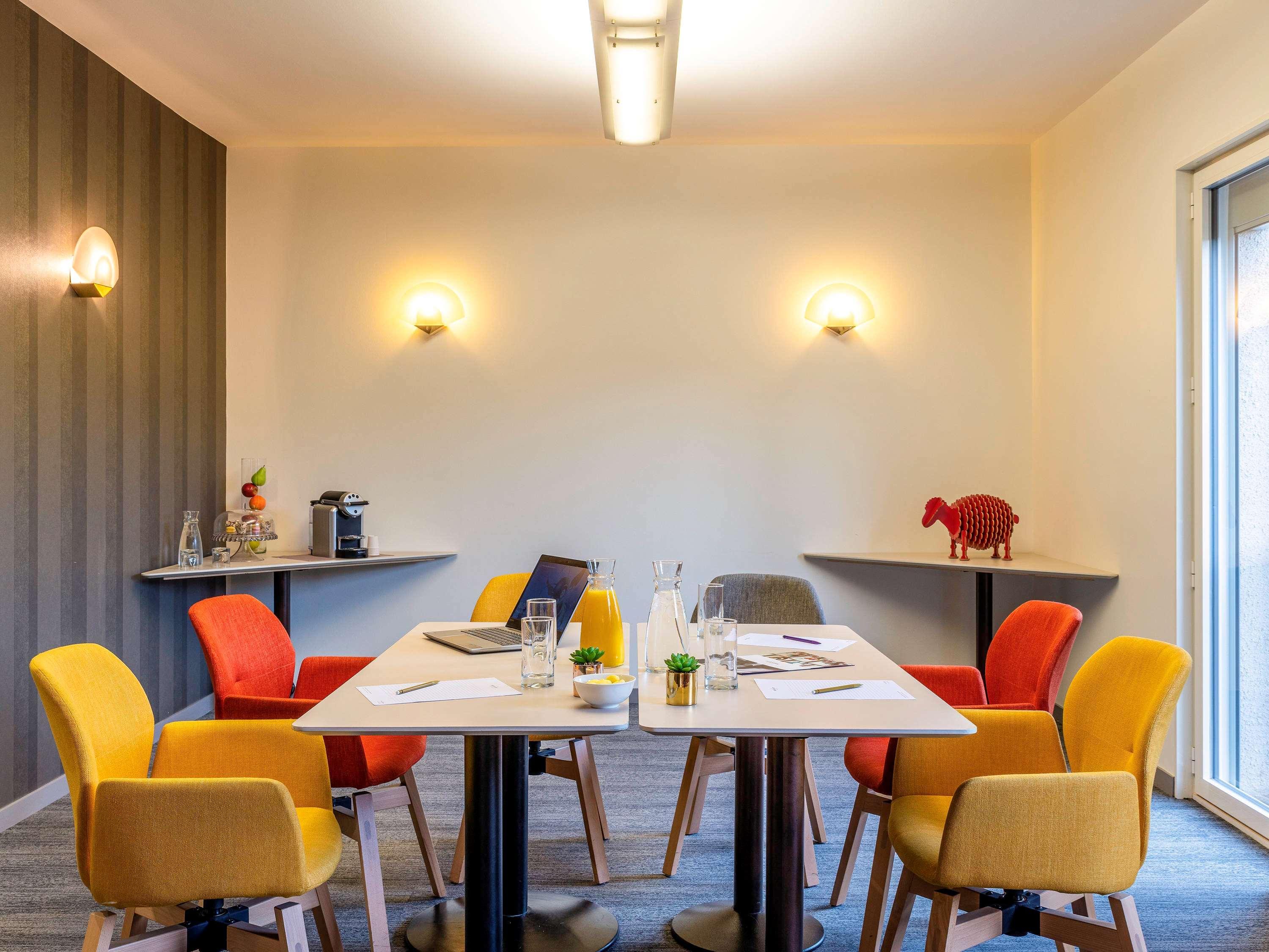 Mercure Castres L'Occitan Esterno foto