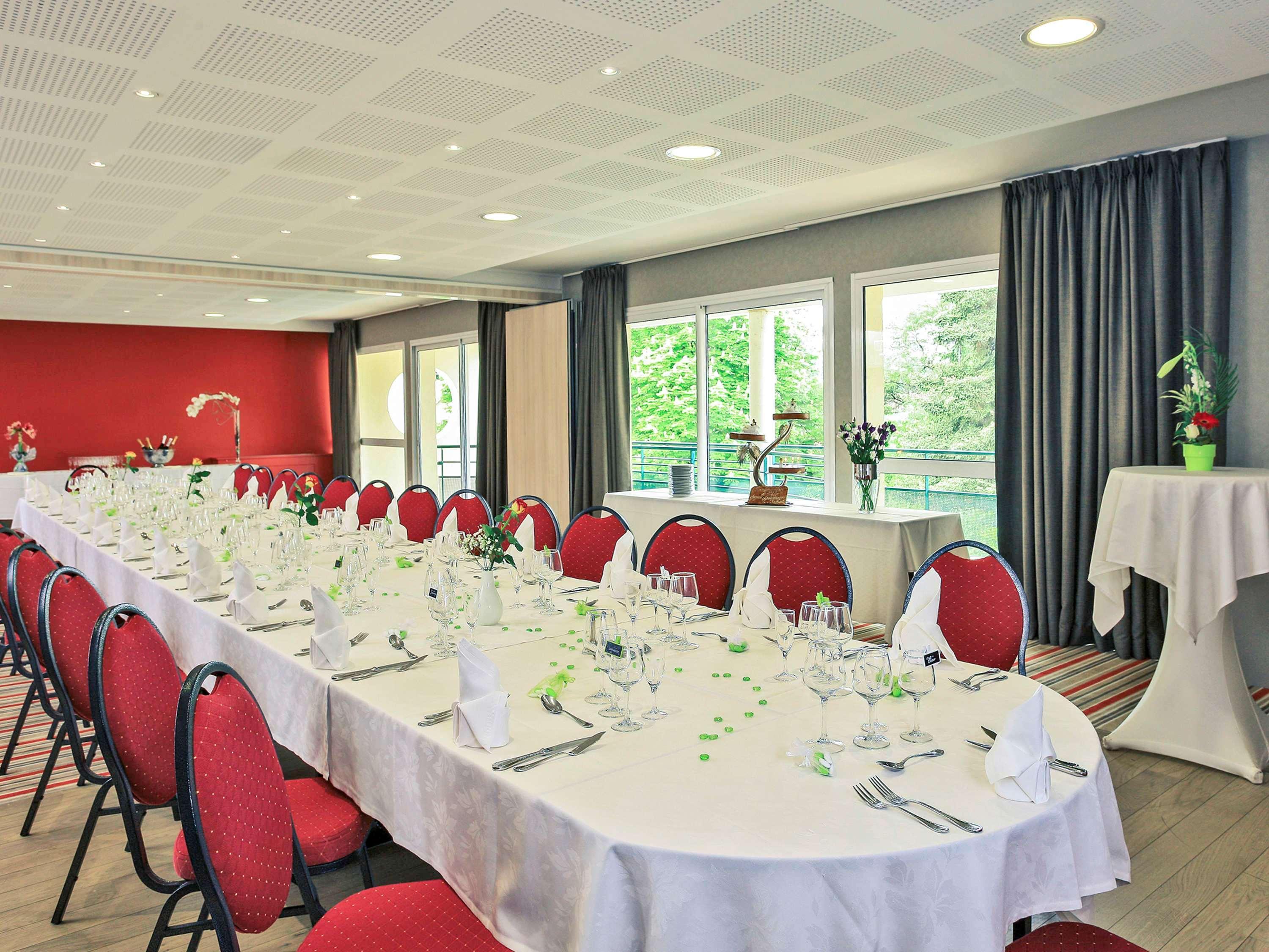 Mercure Castres L'Occitan Esterno foto